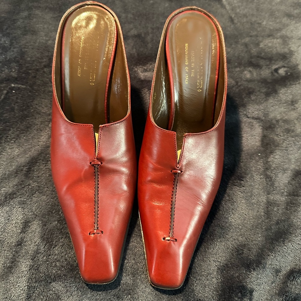 Sexy Donald Pliner sz 9 1/2 dark red high heel boots boots